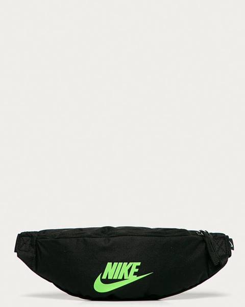 Černá ledvinka Nike Sportswear