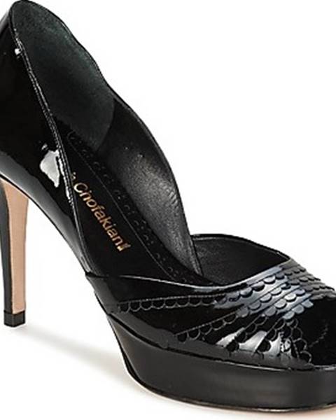 Černé boty Sarah Chofakian