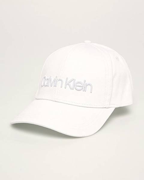 Bílá čepice Calvin Klein