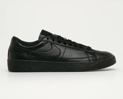 Černé boty Nike Sportswear